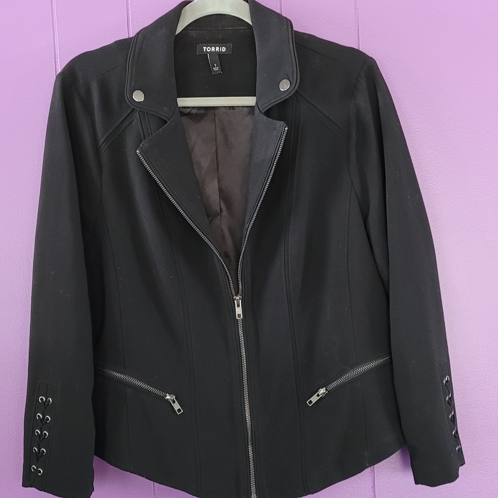 Torrid Black Crop Blazer w/ Corset Detail
